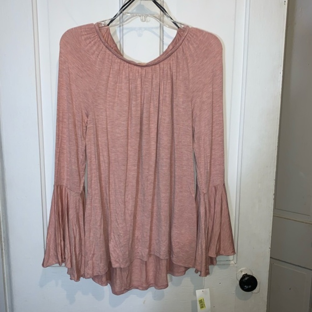 Gibson Latimer Soft Pink Bell Sleeve Long Sleeve Tunic Top - Picture 1 of 5